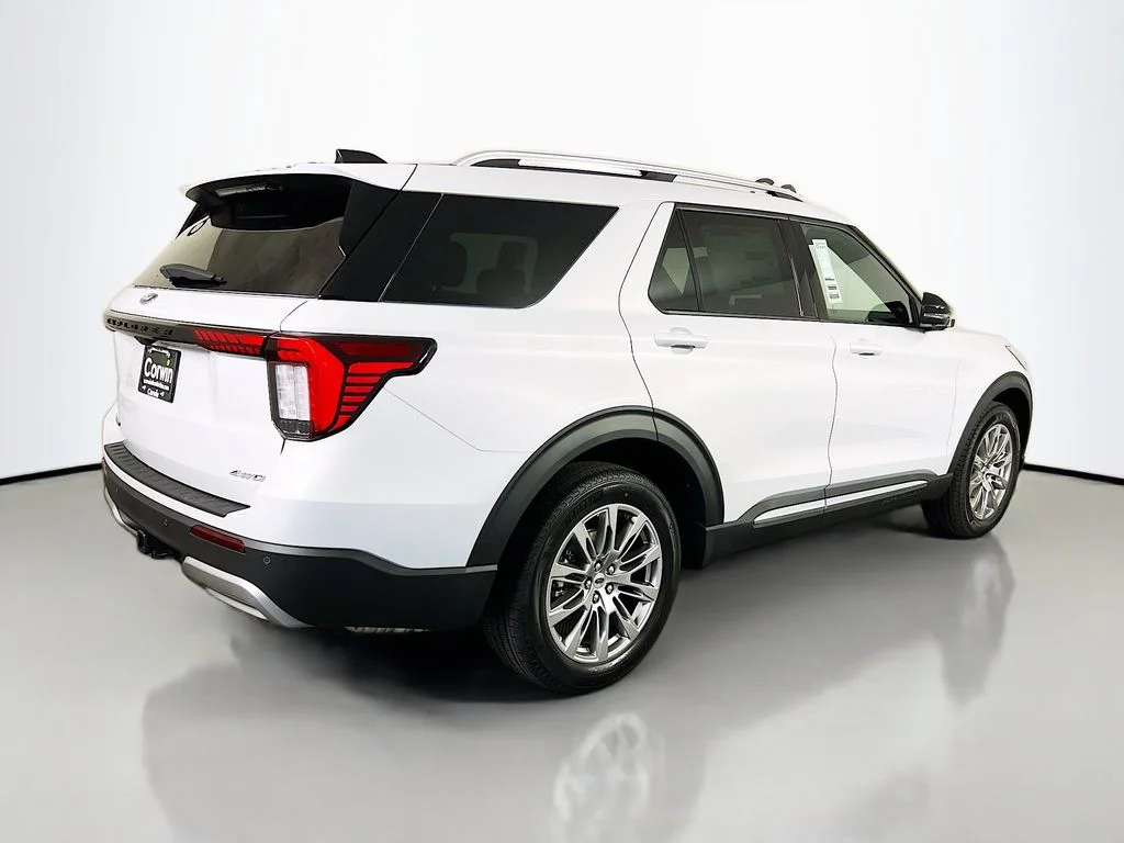 New 2026 Space White Metallic Ford Platinum image 16