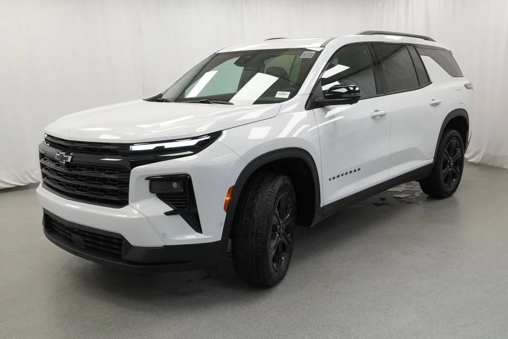 New 2027 Summit White Chevrolet LT image 4