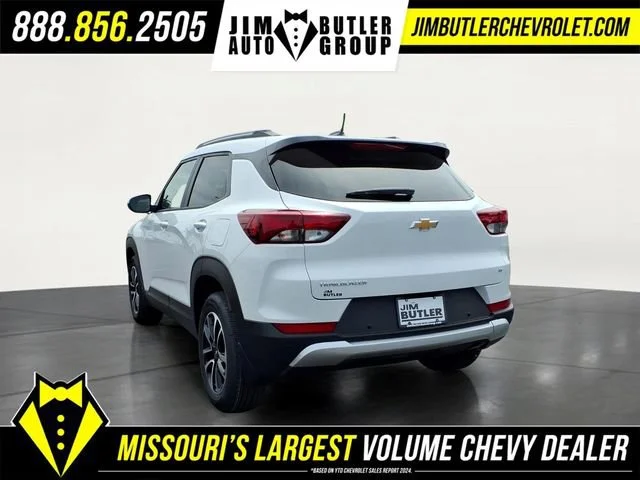New 2026 Summit White Chevrolet LT image 2