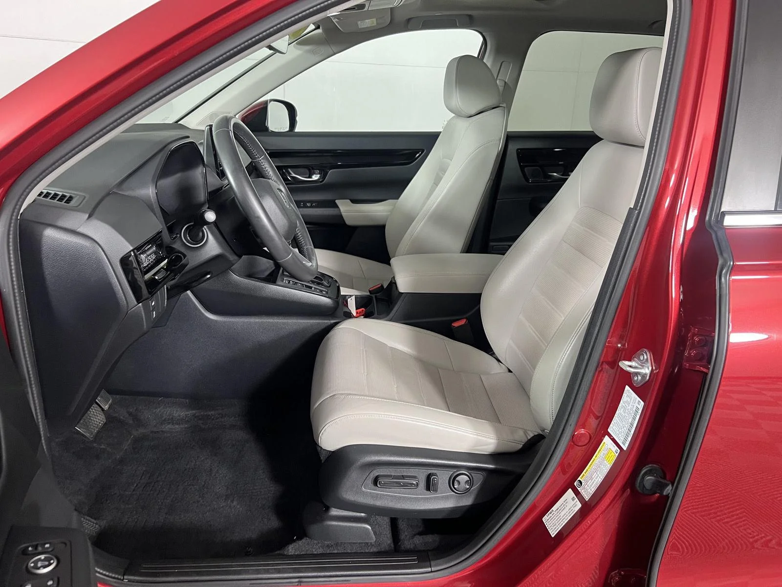 Used 2024 Radiant Red Metallic Honda EX-L image 14