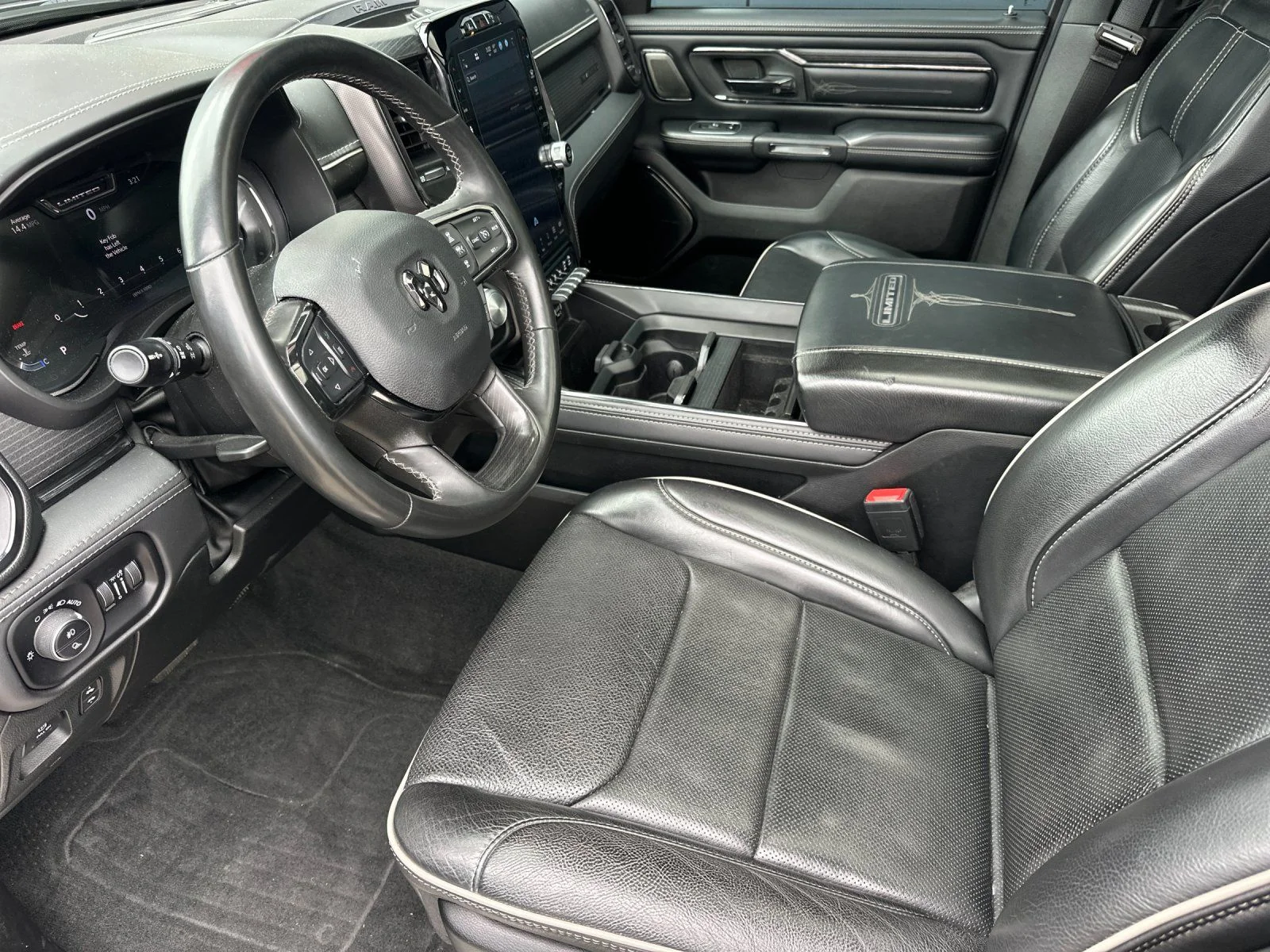 Used 2023 Billet Silver Metallic Clearcoat Ram Limited image 9