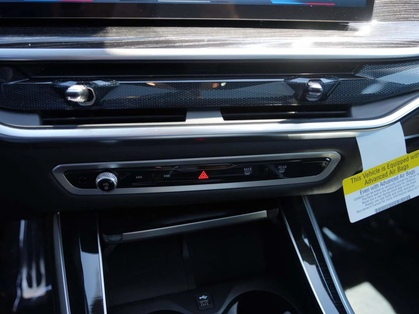 New 2026 Alpine White BMW sDrive40i image 20