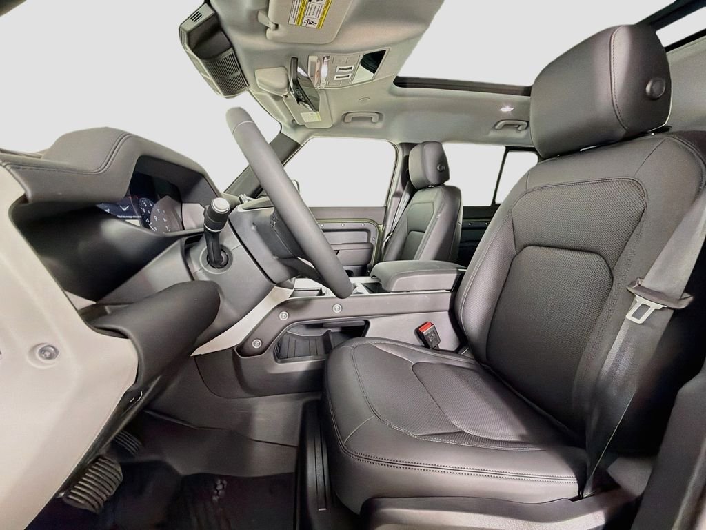 New 2026 Woolstone Green Land Rover S image 22