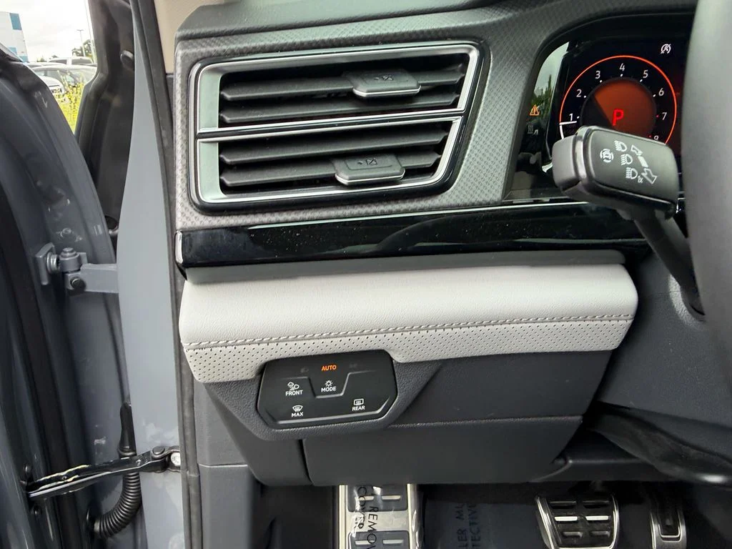 New 2026 Pure Gray Volkswagen 2.0T Peak Edition image 21