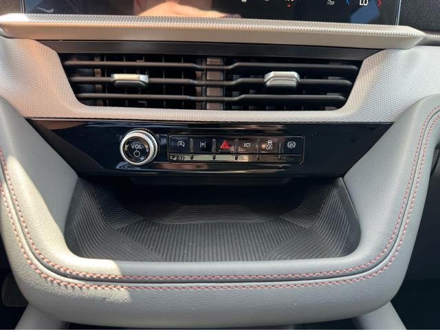 New 2026 Star White Metallic Tri-Coat Ford Active image 21