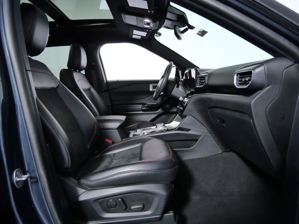 Used 2023 Blue Ford ST-Line image 11