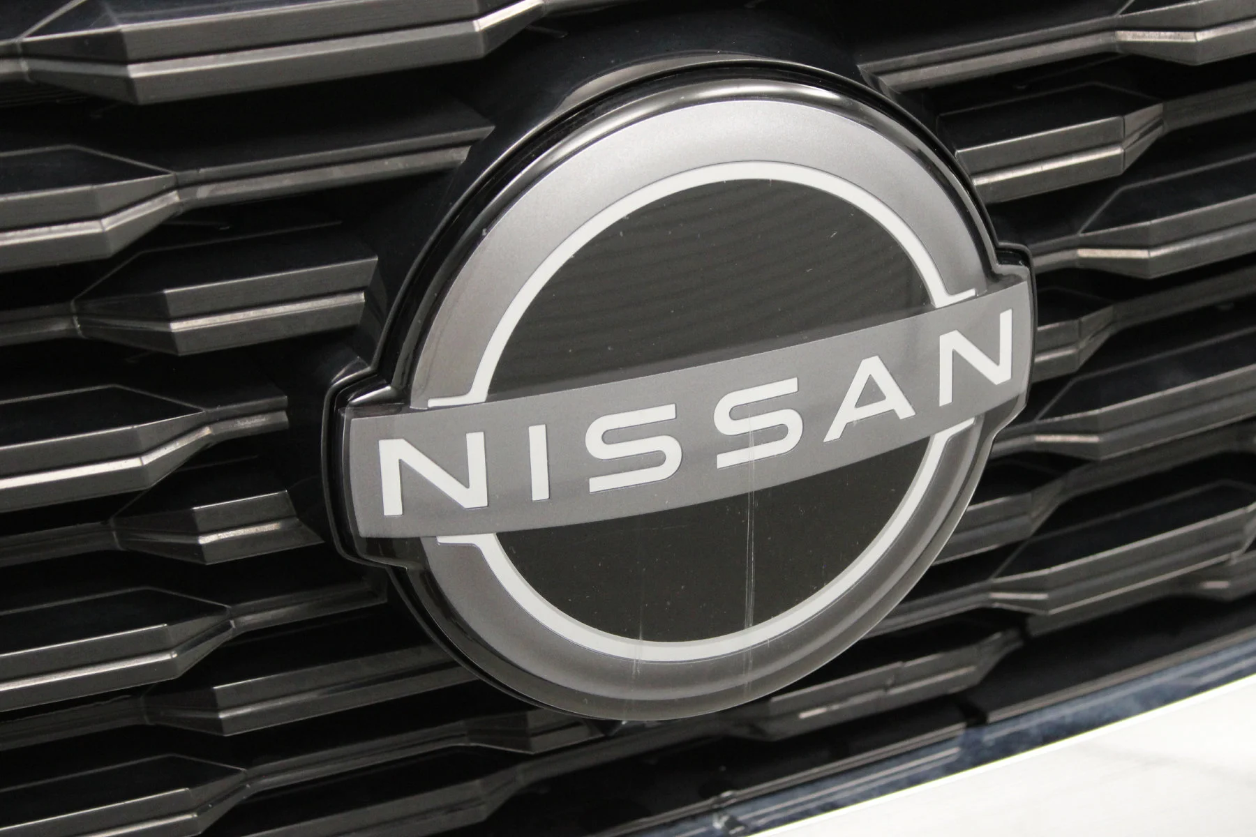 Used 2023 Brilliant Silver Metallic Nissan AWD SV image 20