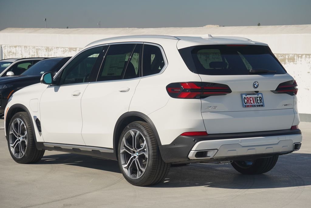 Used 2026 Alpine White BMW xDrive50e image 8