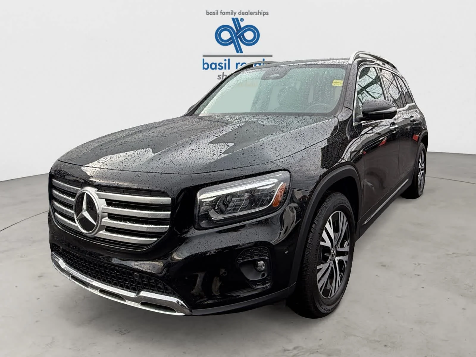 Used 2024 Night Black Mercedes-Benz GLB 250 image 2