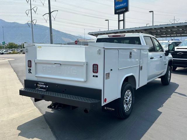 New 2026 Summit White Chevrolet WT image 6