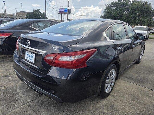 Used 2018 Storm Blue Nissan 2.5 S image 4