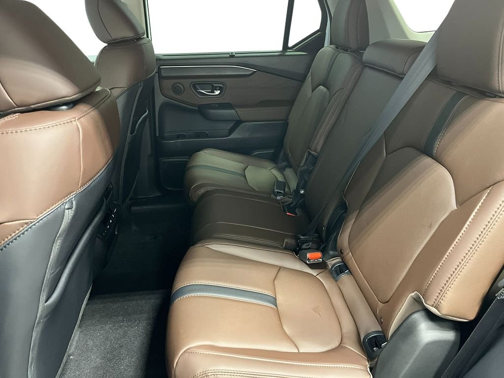 New 2026 Platinum White Pearl Honda Touring image 23