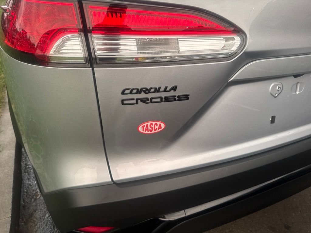 Used 2025 Silver Toyota Hybrid SE image 6