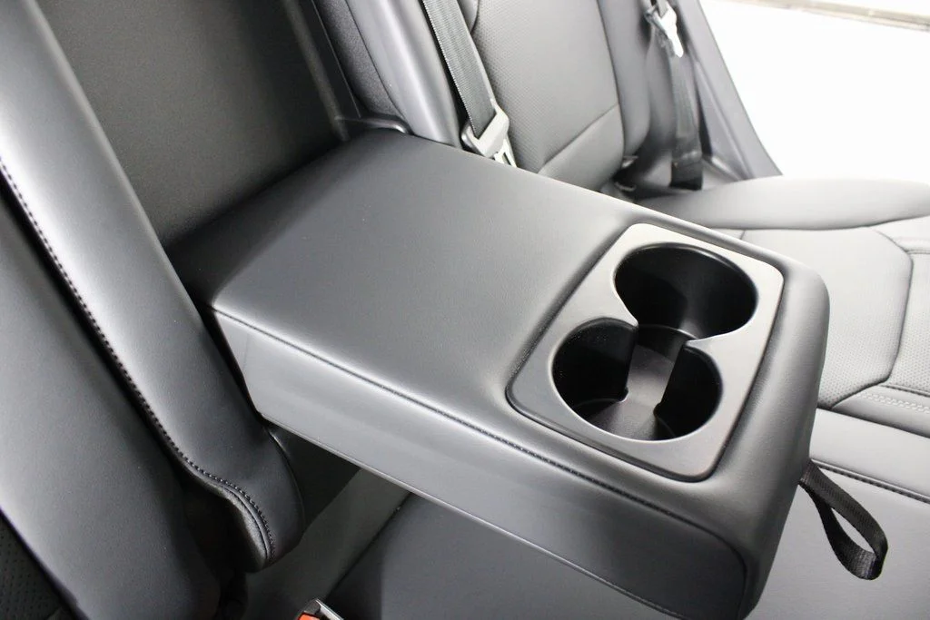 2025 Ford Mustang Mach-E Premium - Photo 16