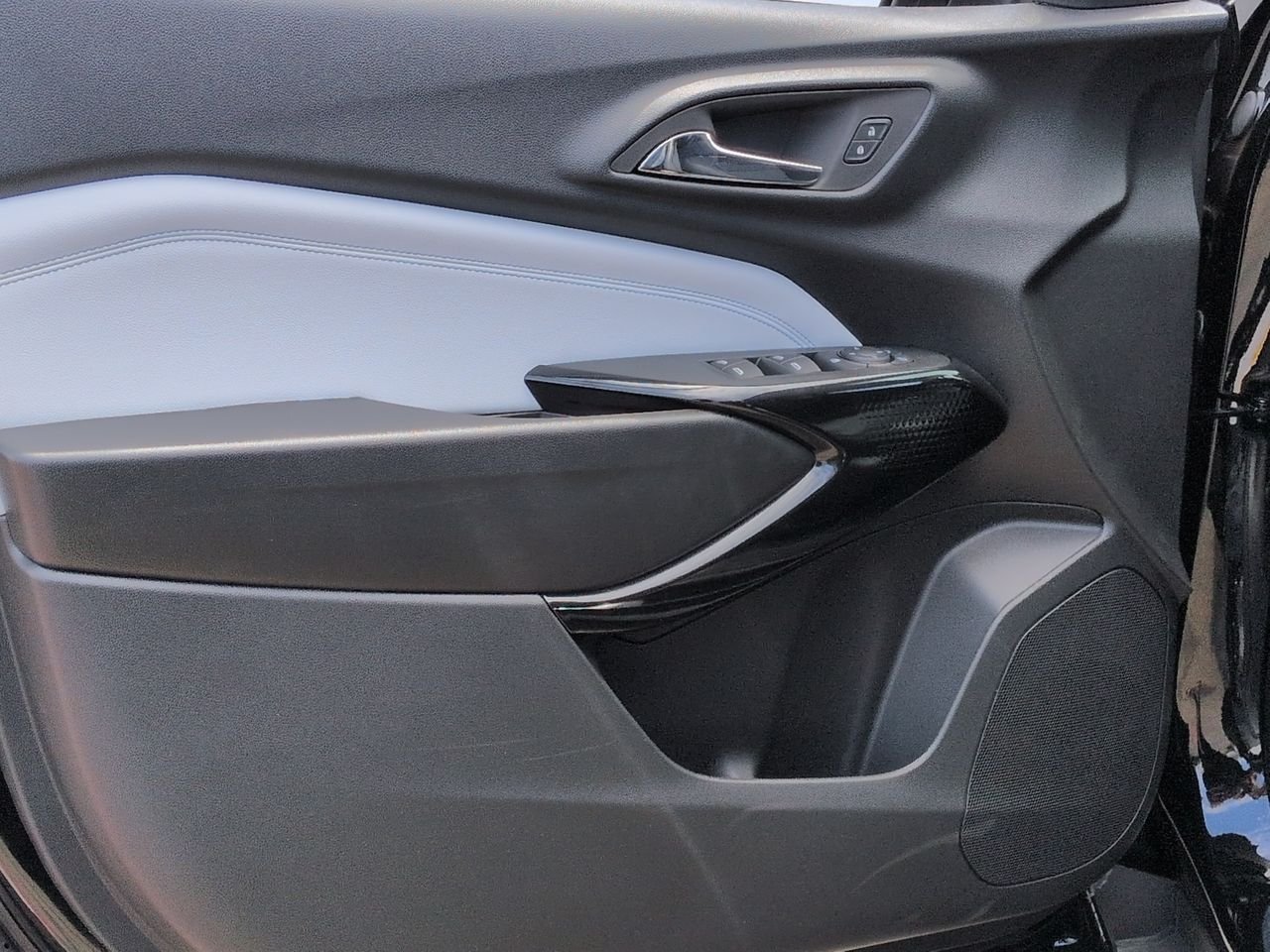 2026 Chevrolet Trax LT - Photo 23