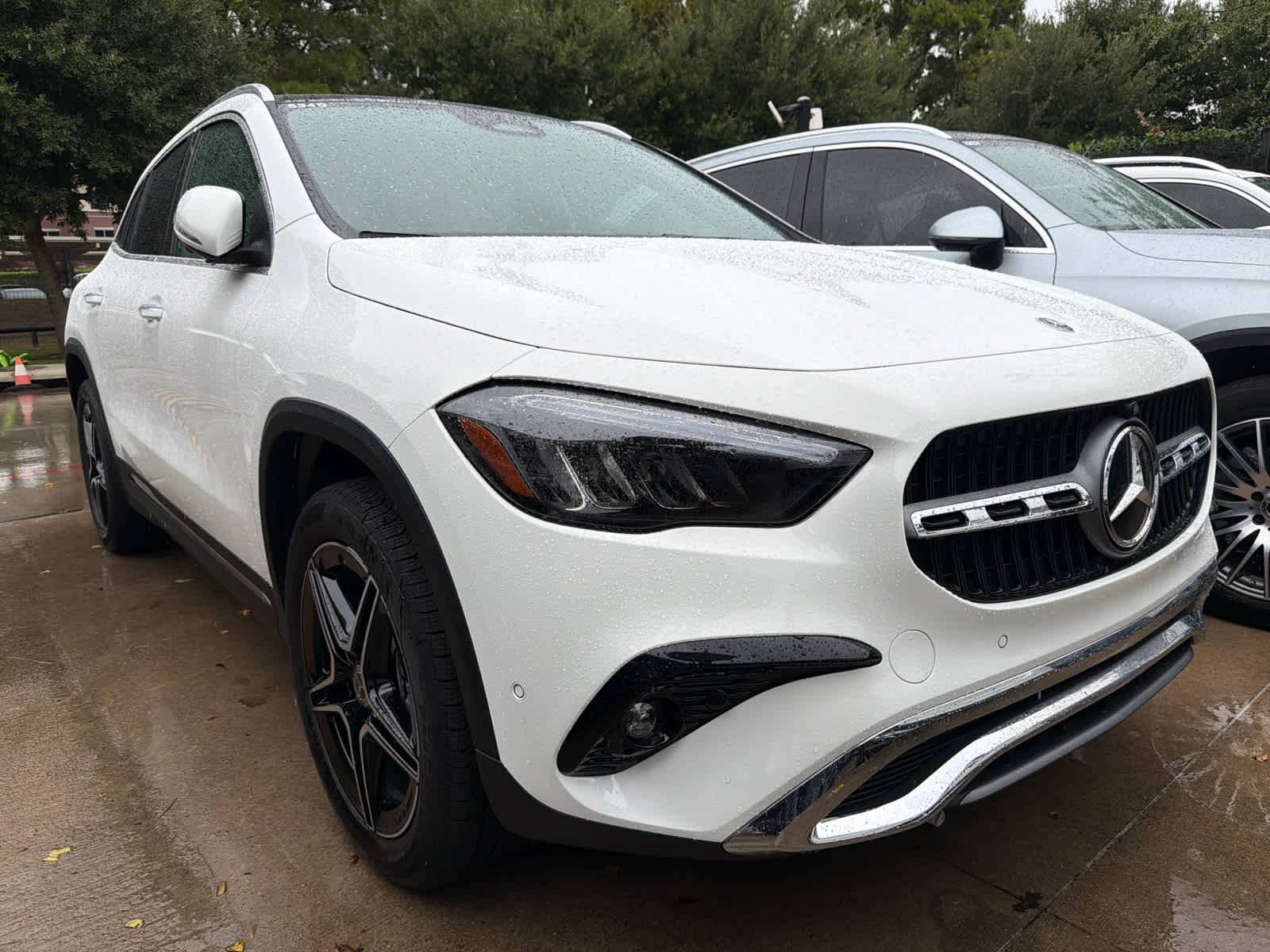 Certified Used 2026 Polar White Mercedes-Benz GLA 250 image 2