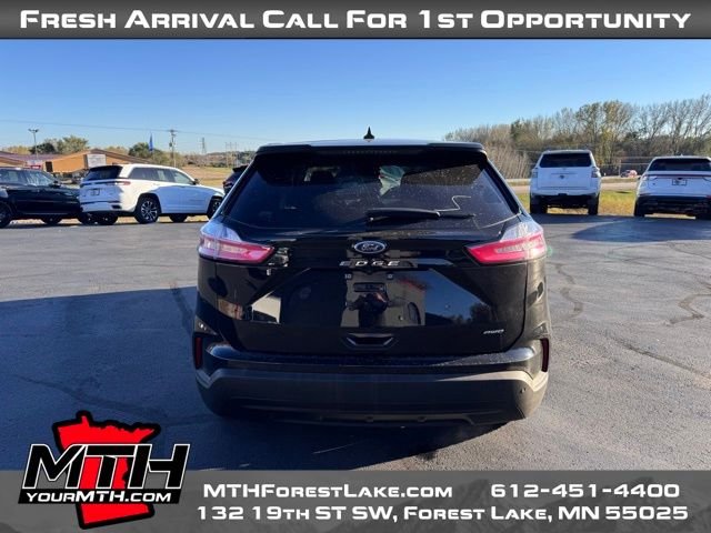2021 Ford Edge SE photo 4