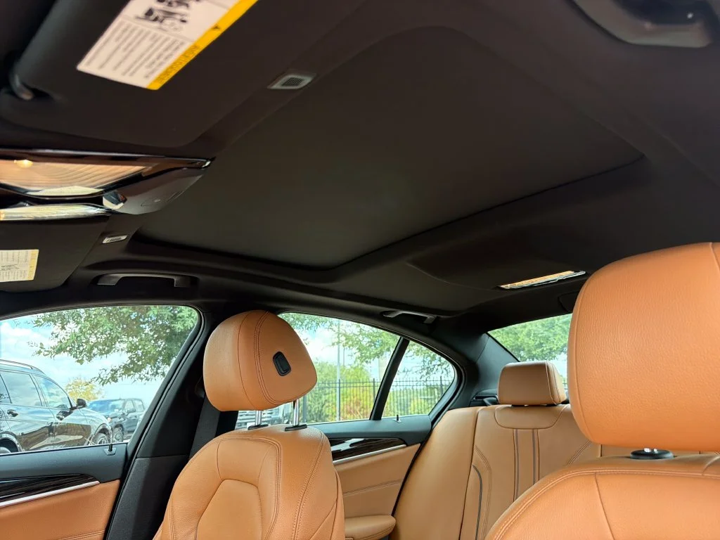 Used 2021 Gray BMW 530i image 27