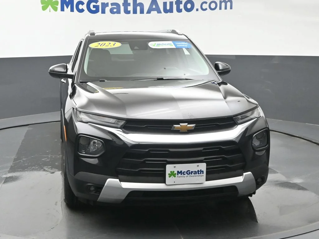 Used 2023 Black Chevrolet LT image 5
