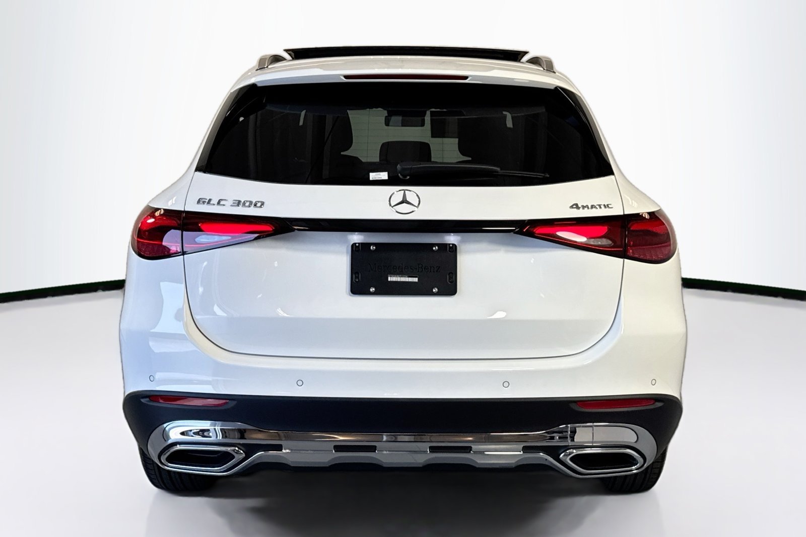 New 2026 Polar White Mercedes-Benz GLC 300 image 6