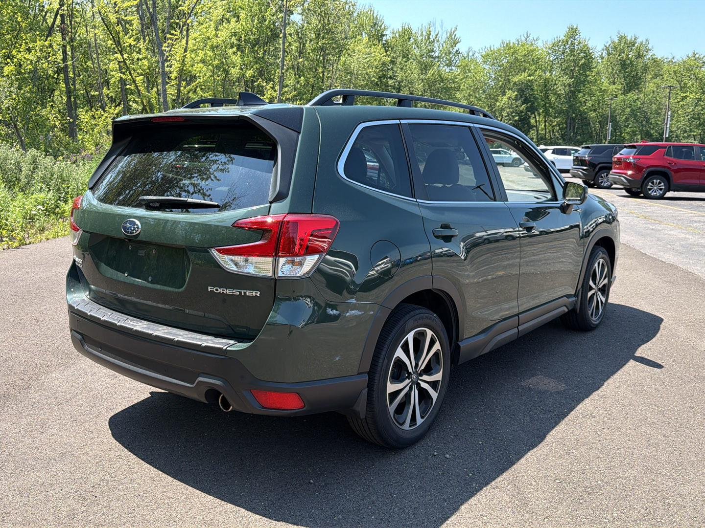 Used 2024 Cascade Green Silica Subaru Limited image 8