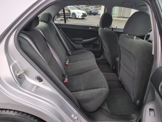Used 2007 Alabaster Silver Metallic Honda VP image 12