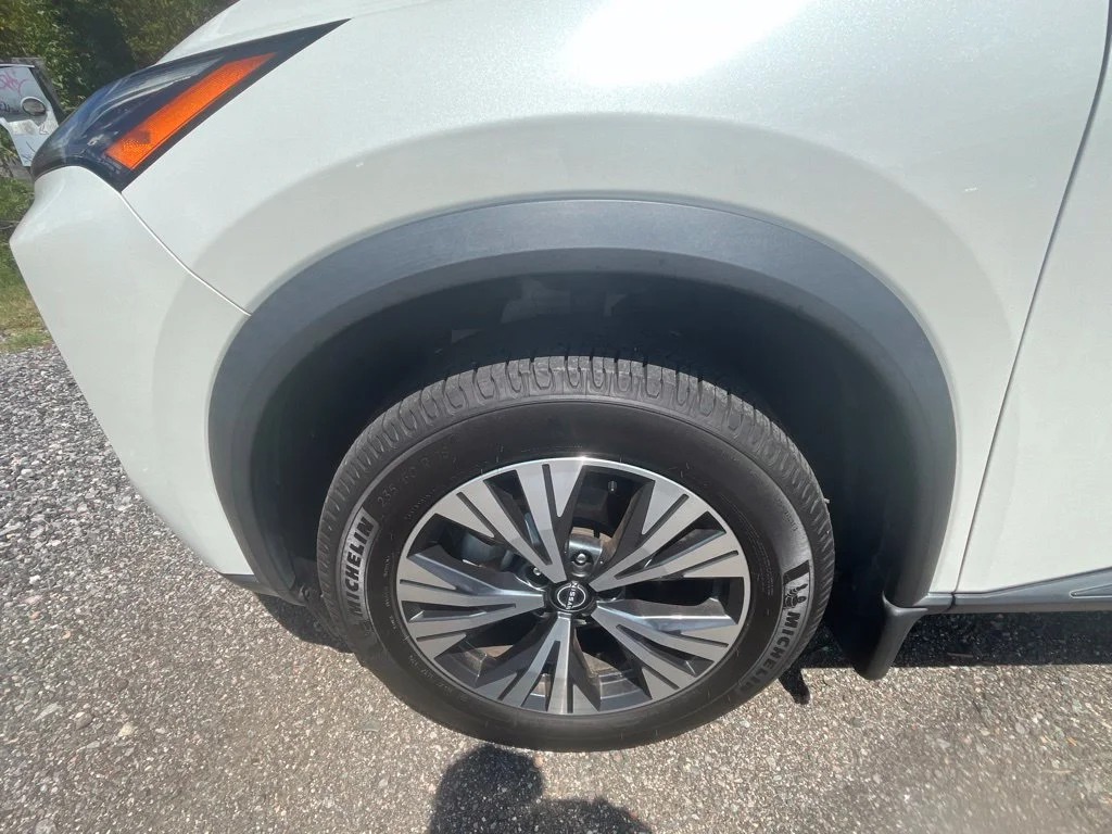 Used 2023 White Nissan SV image 49