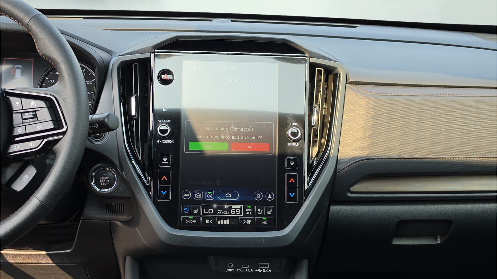 Used 2025 Pearl Subaru Touring image 14