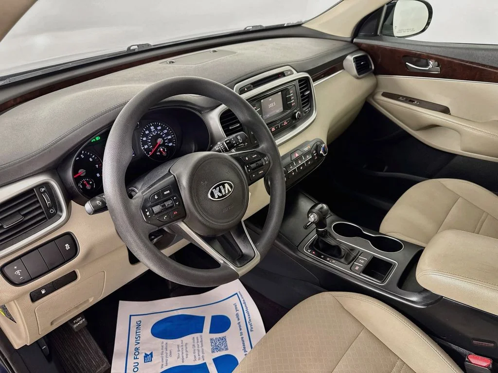 Used 2017 Blue Kia LX image 9