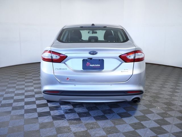 Used 2016 Silver Ford SE image 7