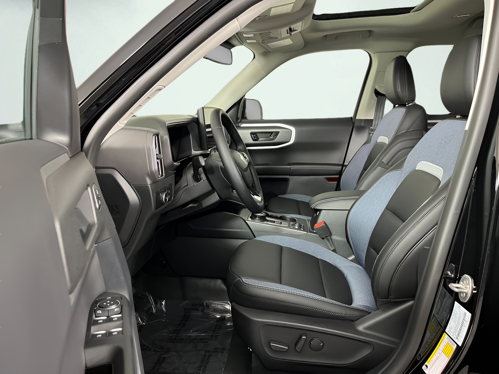New 2026 Shadow Black Ford Outer Banks® image 9