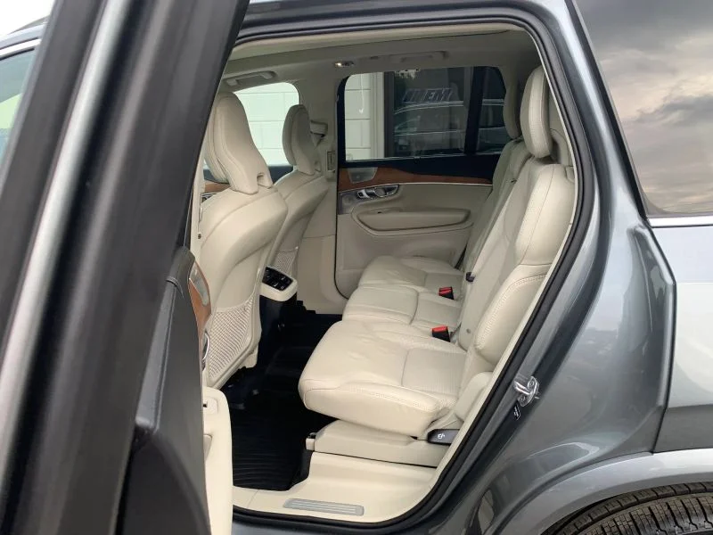 Used 2019 Gray Volvo T6 Inscription Sport Utility 4D image 26