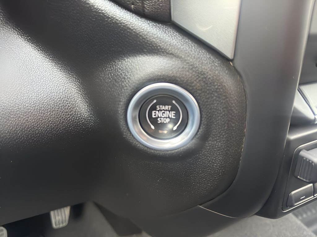 Used 2020 Summit White Chevrolet LT image 24