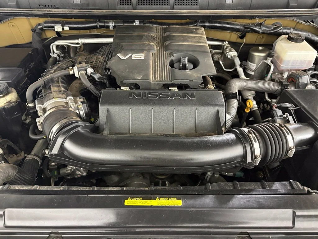 Used 2022 Gray Nissan S image 42