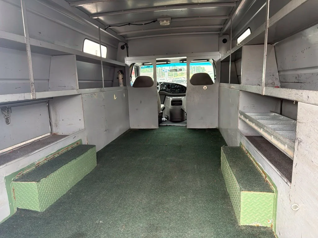 Used 2000 Oxford White Clearcoat Ford Standard image 13