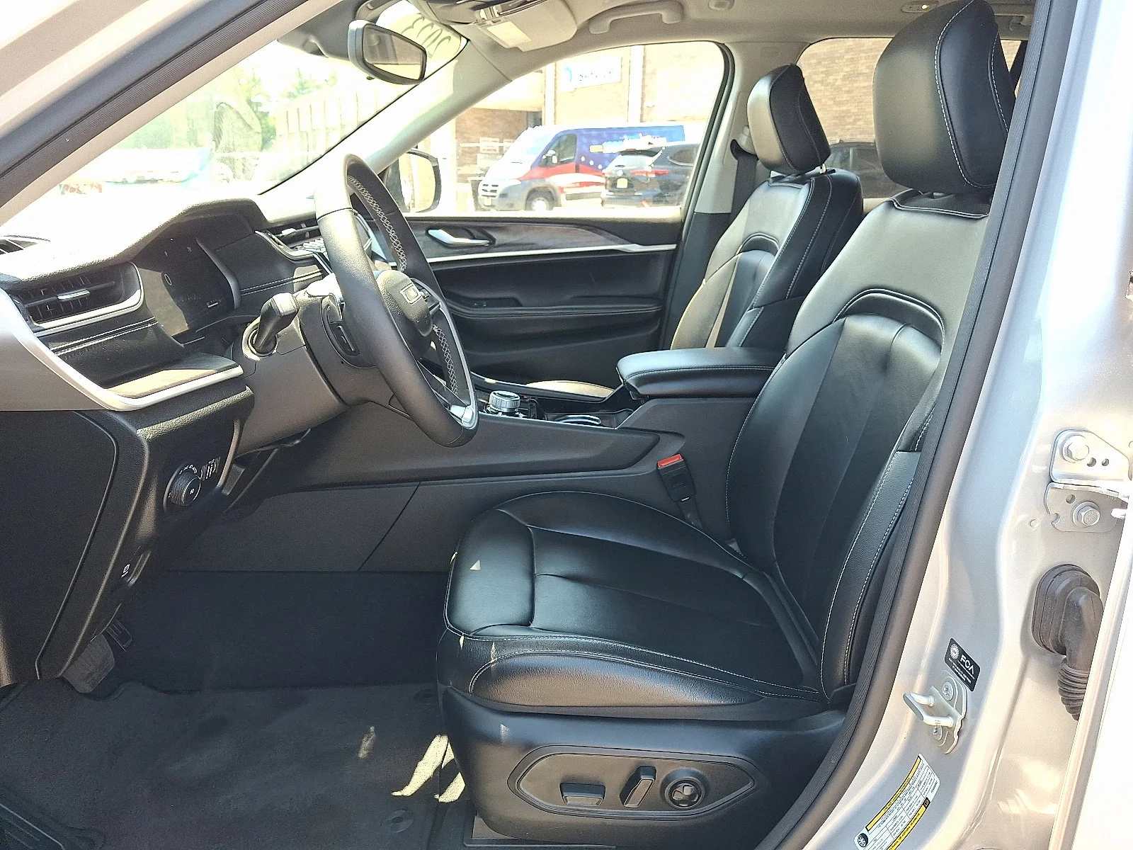 Certified Used 2023 Silver Zynith Jeep Limited image 14