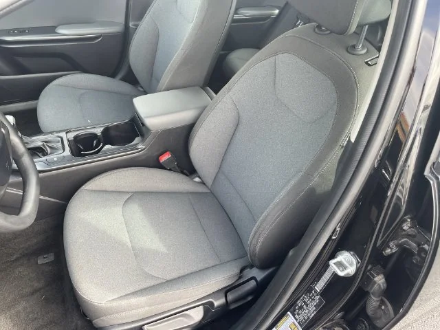 2025 Kia K4 LXS - Photo 17