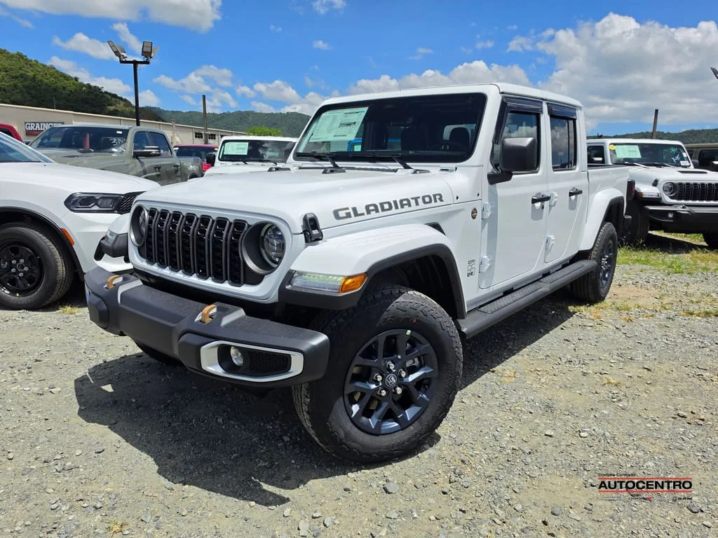 2026 Jeep Gladiator 85th Anniversary Edition Auto's photo