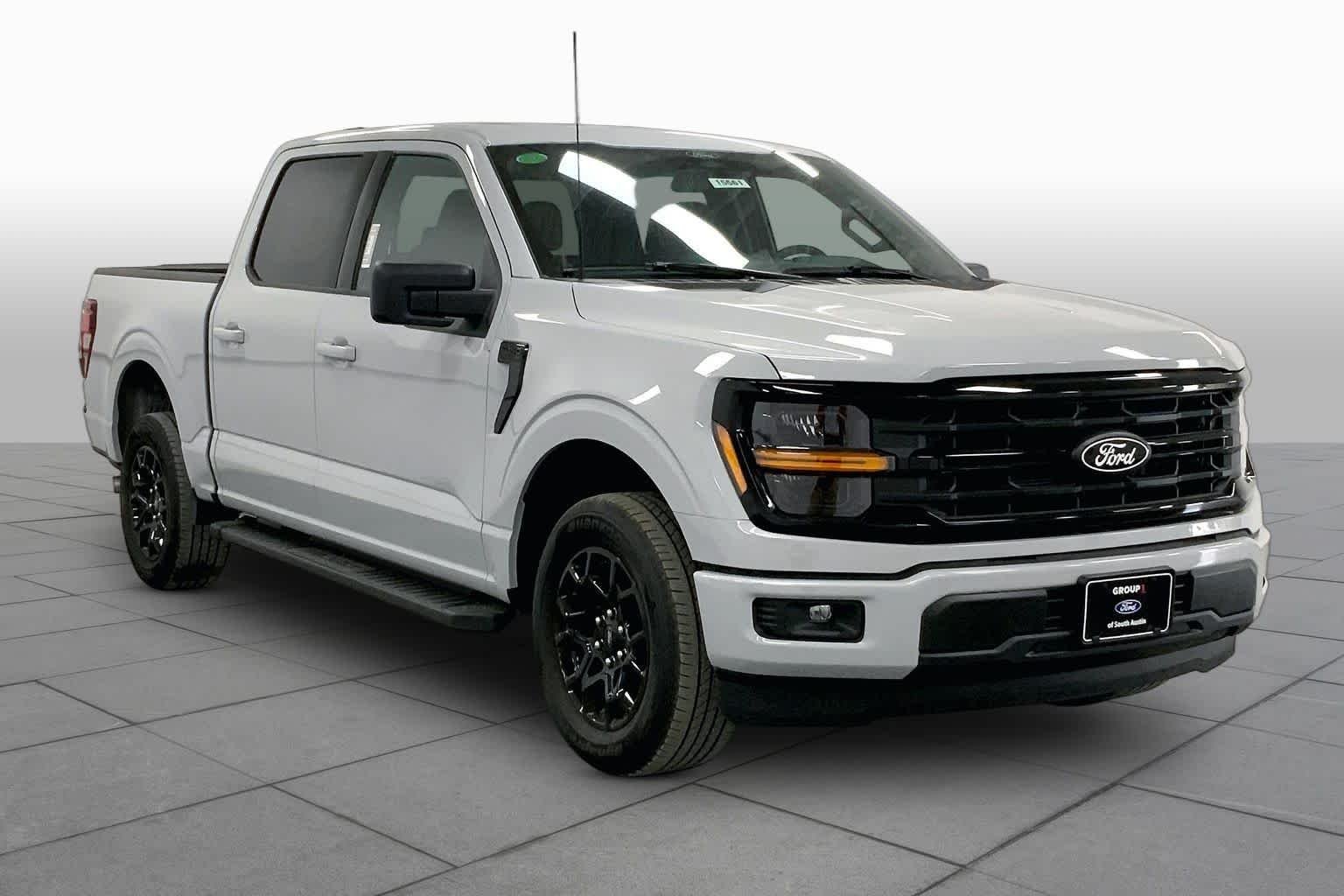 New 2026 Avalanche Ford XLT image 2