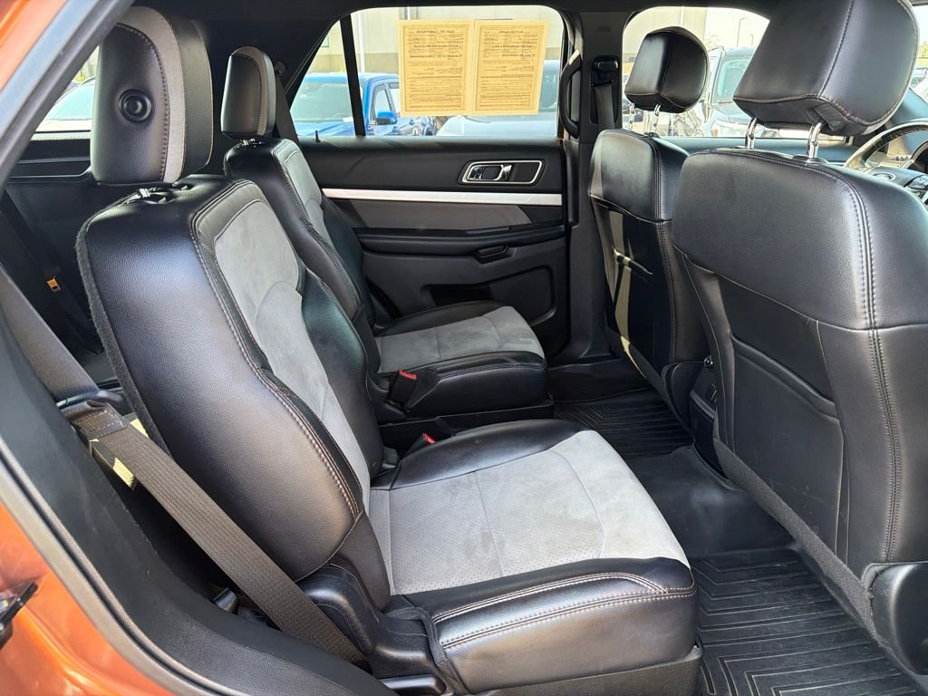 Used 2017 Brown Ford XLT image 19