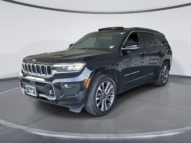 Certified Used 2023 Black Jeep Overland image 4