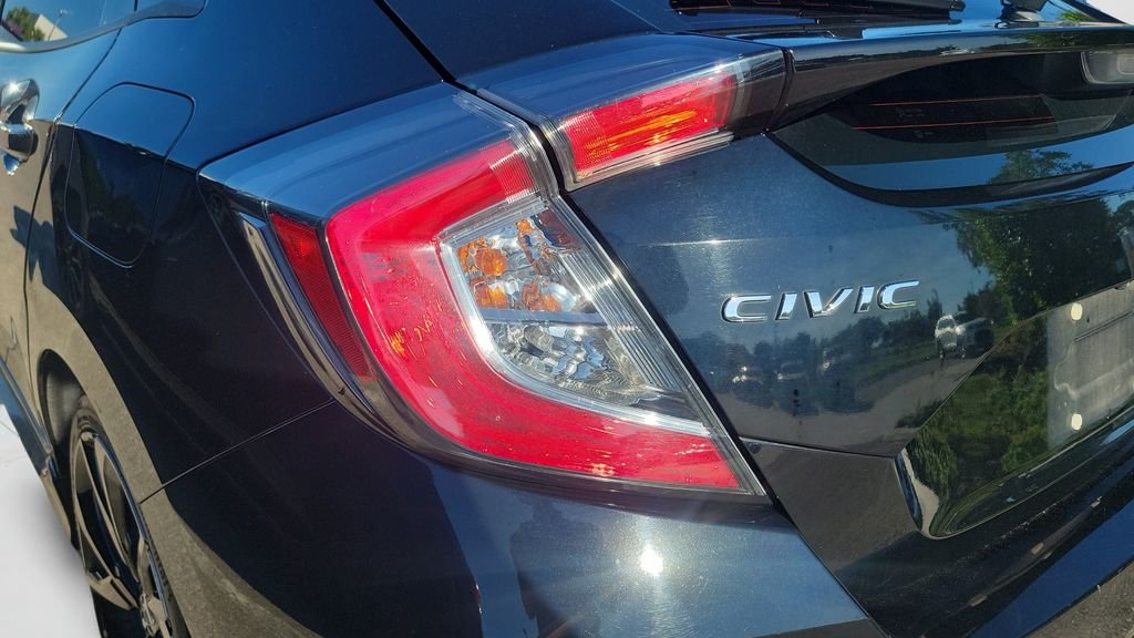 Used 2018 Black Honda Sport Touring image 10