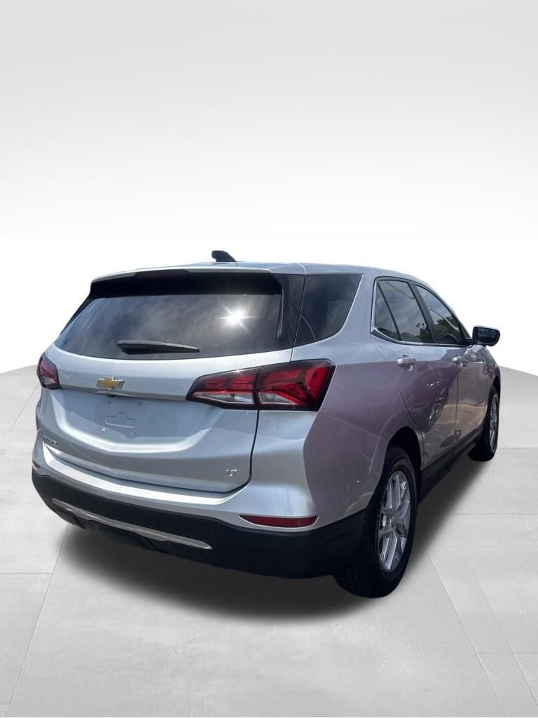 Used 2022 Silver Chevrolet LT image 2