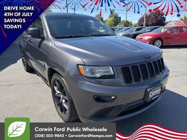 Used 2015 Gray Jeep Summit image 3
