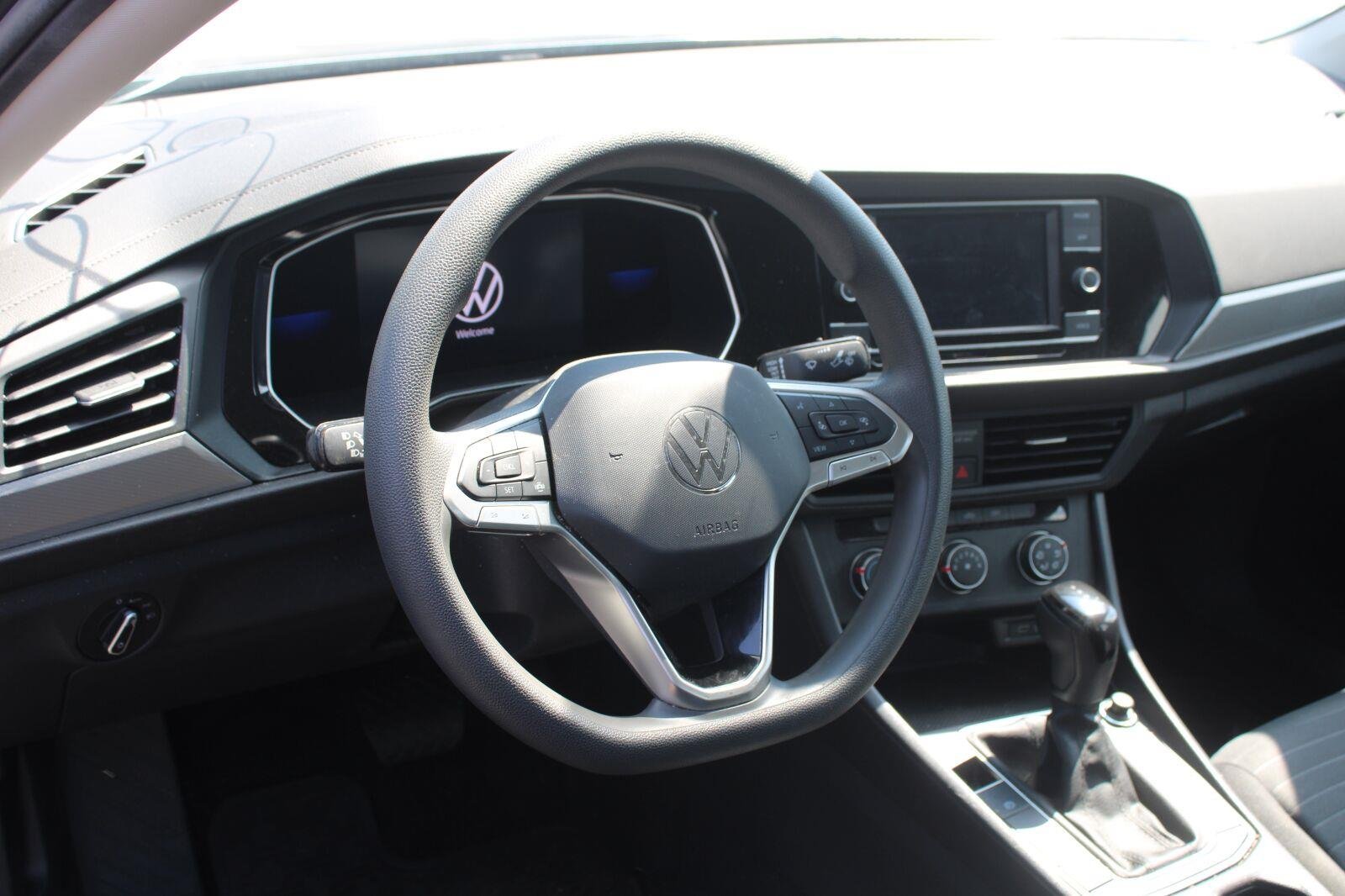 Used 2022 Platinum Gray Metallic Volkswagen S image 9