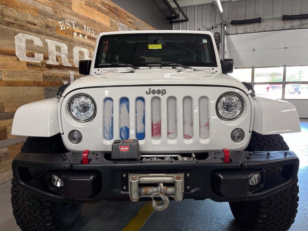 Used 2017 Bright White Clearcoat Jeep Rubicon image 5