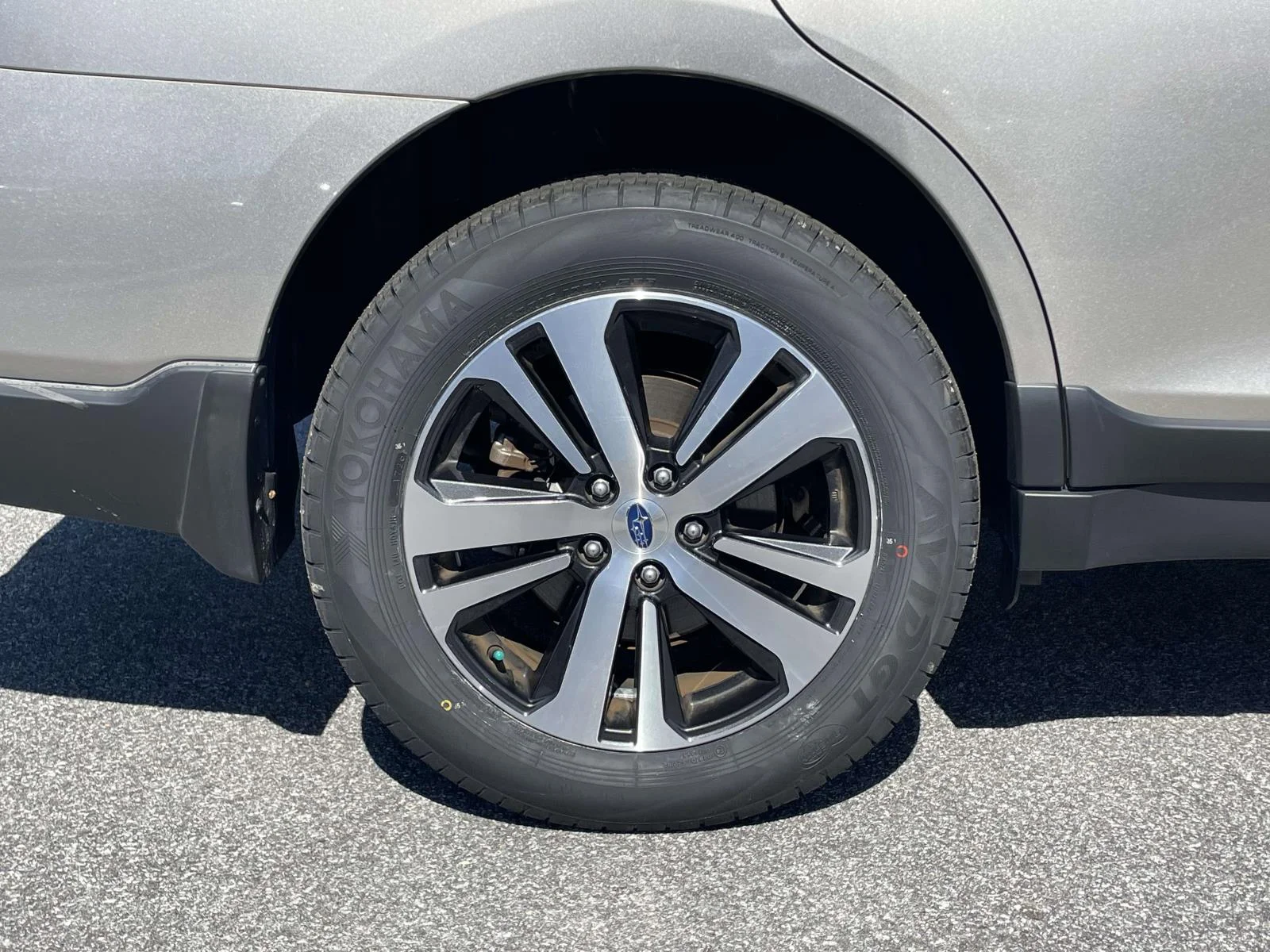 Used 2019 Tungsten Metallic Subaru Limited image 32