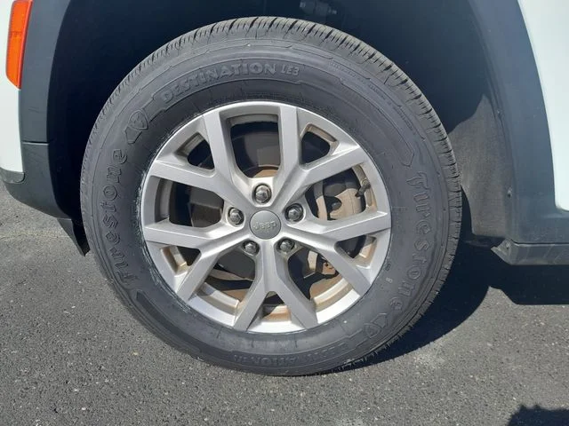 Used 2021 White Jeep Limited image 9