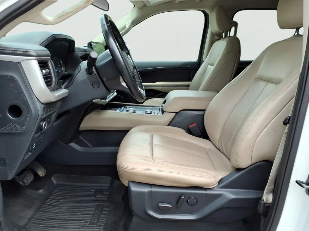 Used 2022 White Ford XLT image 17
