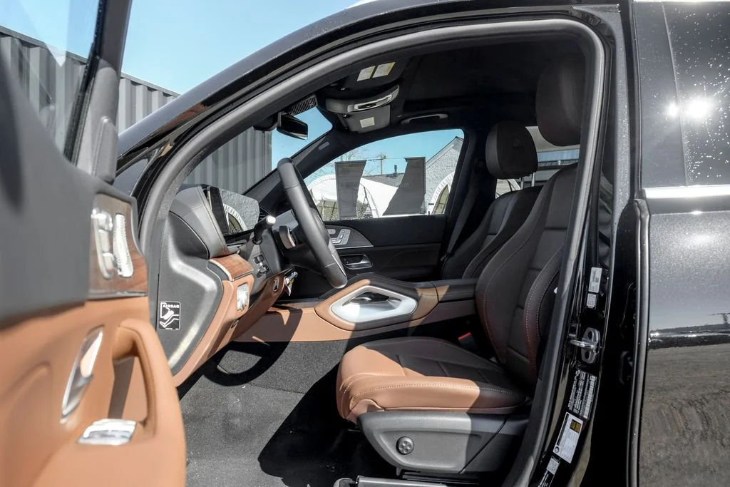 New 2026 Obsidian Black Metallic Mercedes-Benz GLS 450 image 11